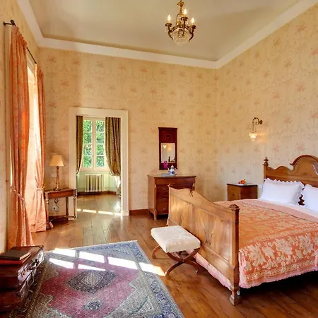 Вилла Sleeps 30 Pool Air Con *