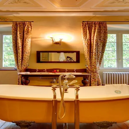 Sleeps 30 Pool Air Con Вилла Мольтрасио