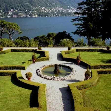 Sleeps 30 Pool Air Con Βίλα Moltrasio